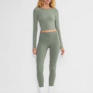 Aritzia Golden BUTTER Activewear Set - NWT
